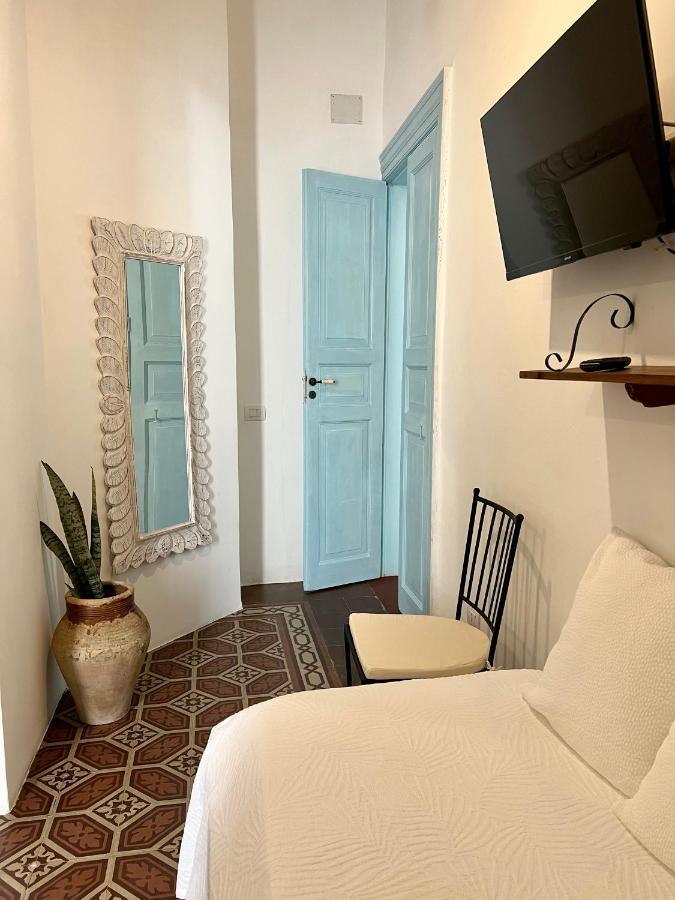 Bed and Breakfast Antica Dimora Santa Marina Salina Exteriér fotografie