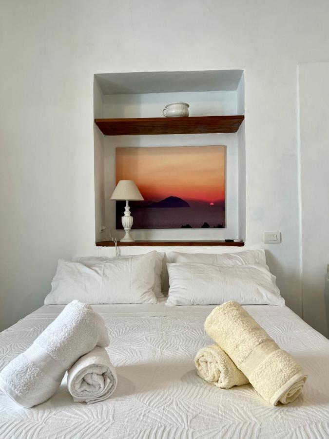 Bed and Breakfast Antica Dimora Santa Marina Salina Exteriér fotografie