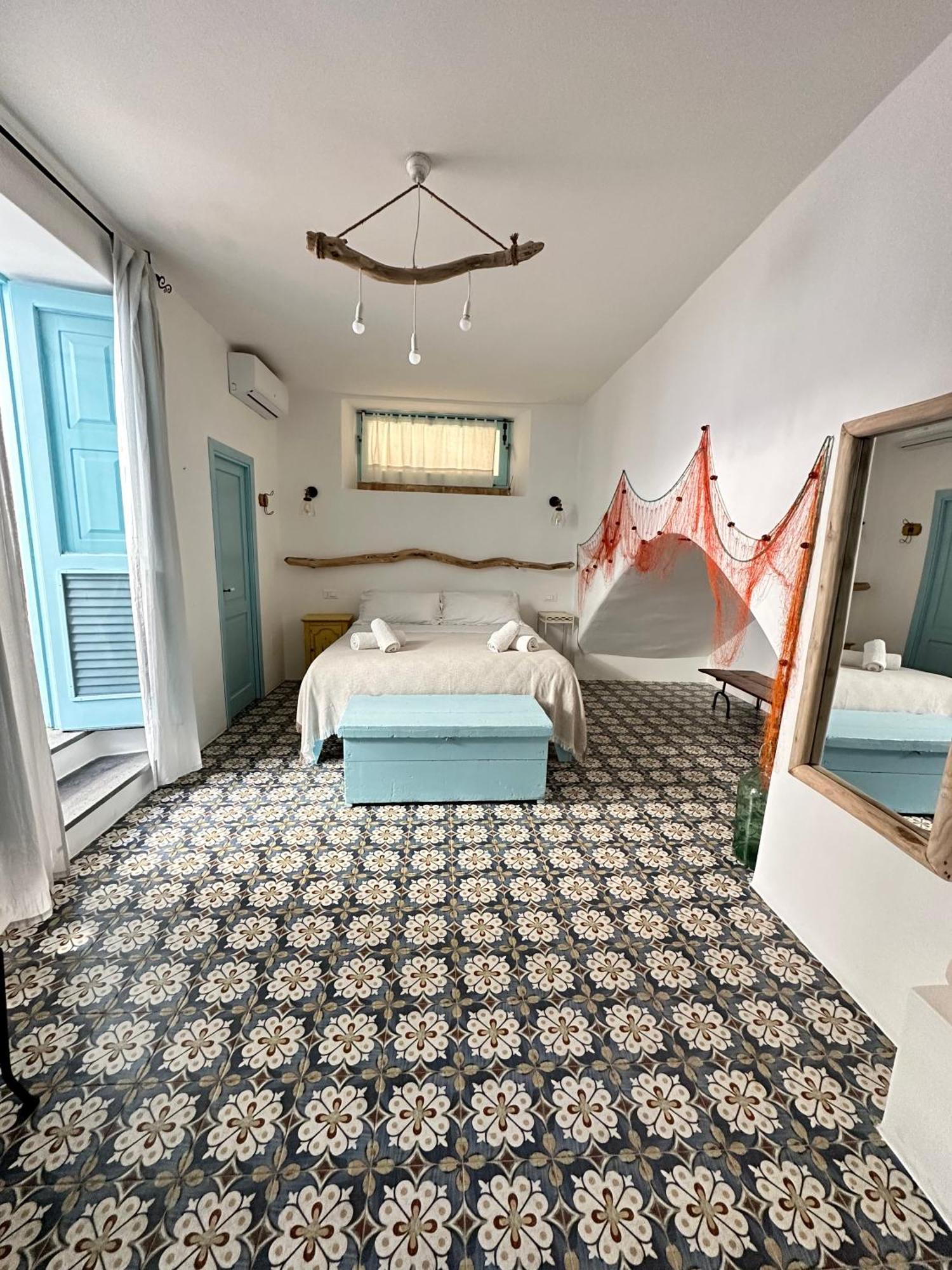 Bed and Breakfast Antica Dimora Santa Marina Salina Exteriér fotografie